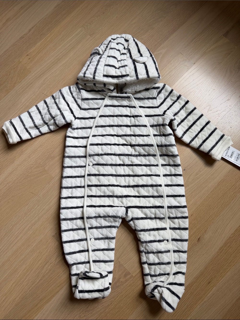 Nordstrom White and Black Striped Hooded Baby Bunting